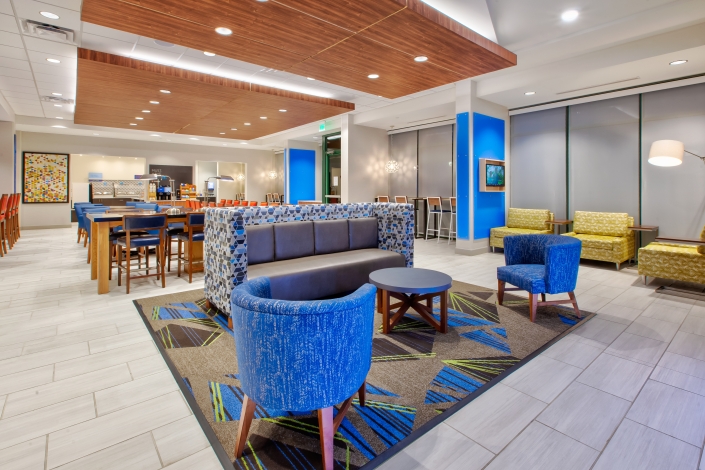 Holiday Inn Express & Suites VA Beach Oceanfront